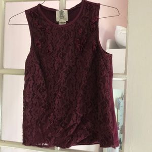 Anthropologie burgundy lace tank top w appliqués